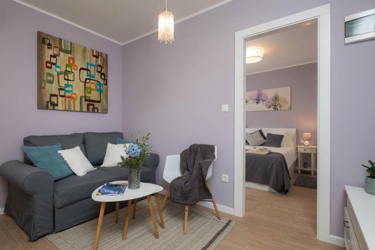 Apartment Zlatin Dvor - For 3, Terrace, Center, At 5-min, Bike Friendly Trogir