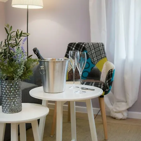 Zlatin Dvor - Apartments For 3, Terrace, Trogir Center, Beach At 5-Min, Bike Friendly Exterior foto