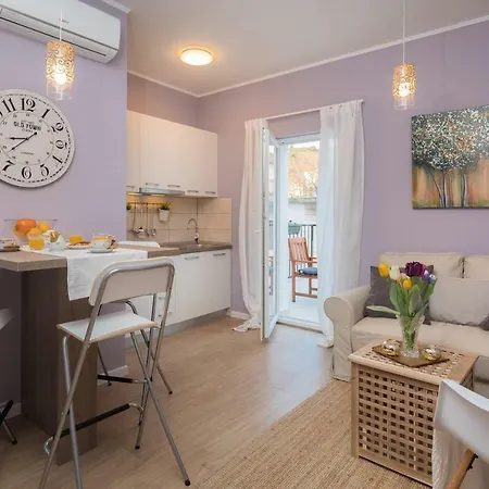 Zlatin Dvor - Apartments For 3, Terrace, Trogir Center, Beach At 5-Min, Bike Friendly Exterior foto