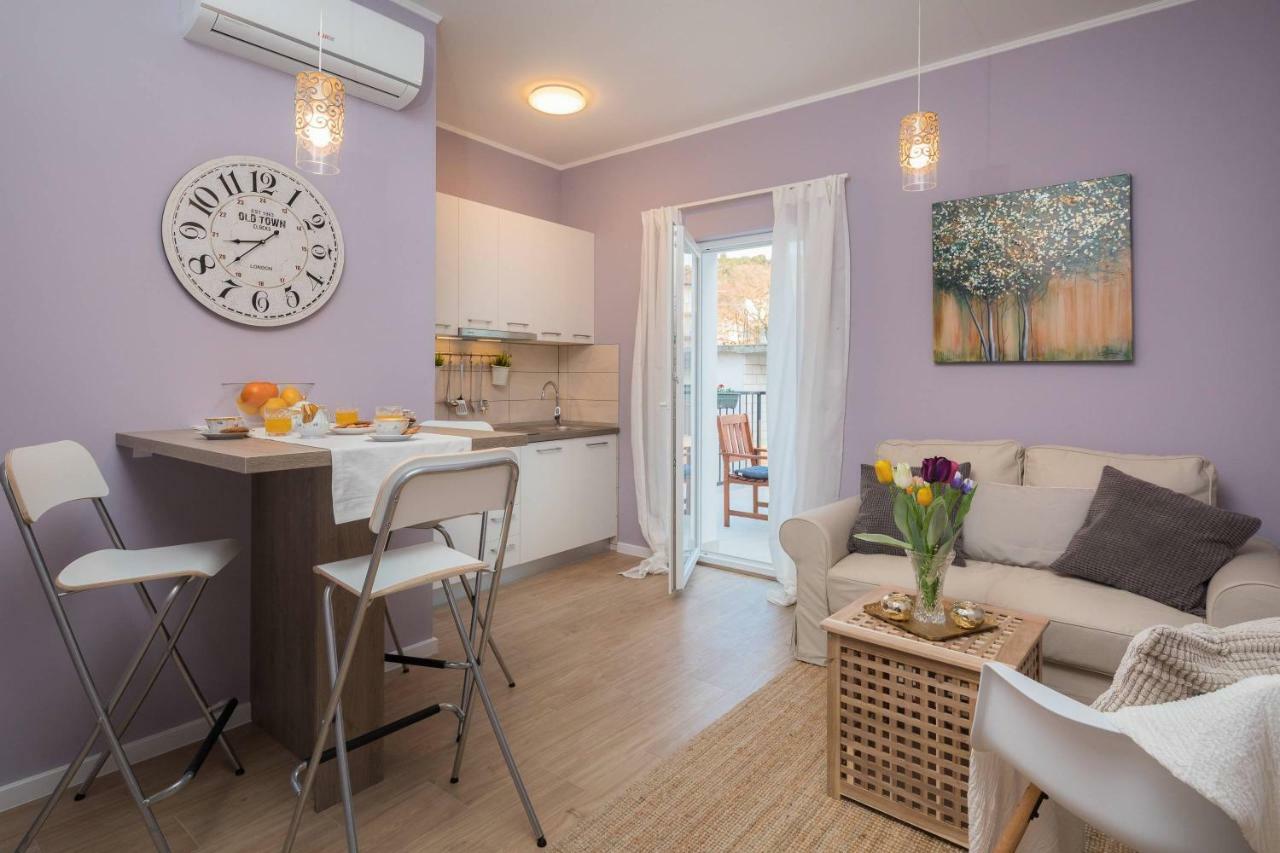 Apartmán Zlatin Dvor - For 3, Terrace, Center, At 5-min, Bike Friendly *